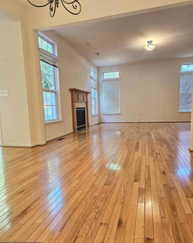 Building Photo - 8811 Carpenters Hall Dr