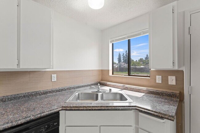 Foto del edificio - 2902 N Stone St