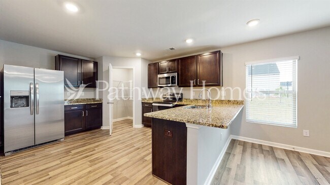 Foto del edificio - 2327 Burnett Ln