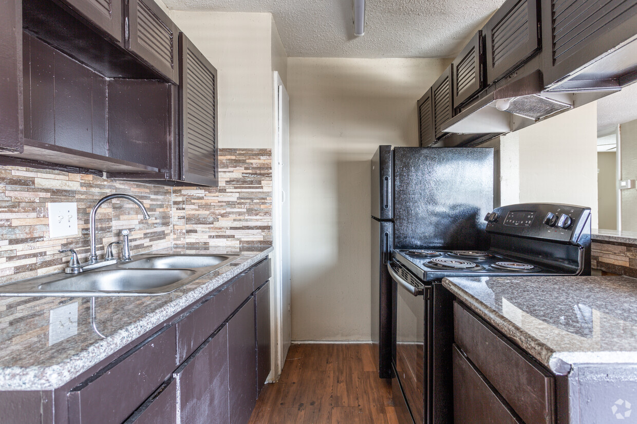 Kitchen - Schroeder Apartments