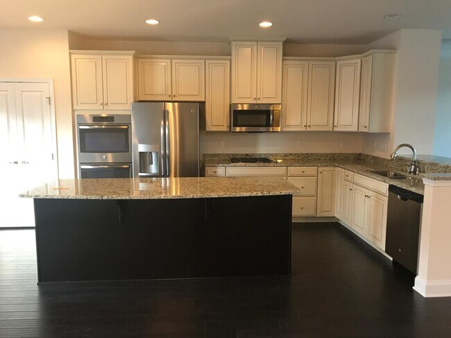 Foto del edificio - 5673 Freewill Ln