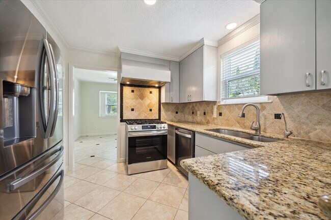 Foto del edificio - 10623 Hillcroft St