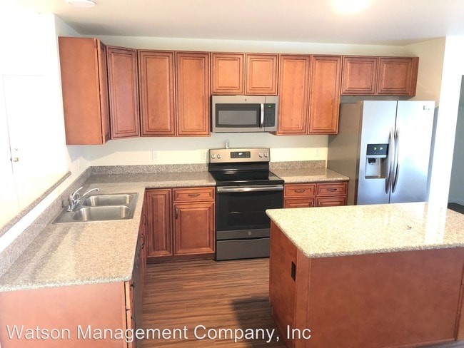 Building Photo - 10413 E 8th Ave