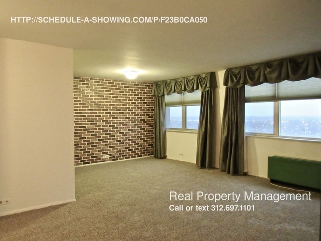 Foto del edificio - 4300 W Ford City Dr