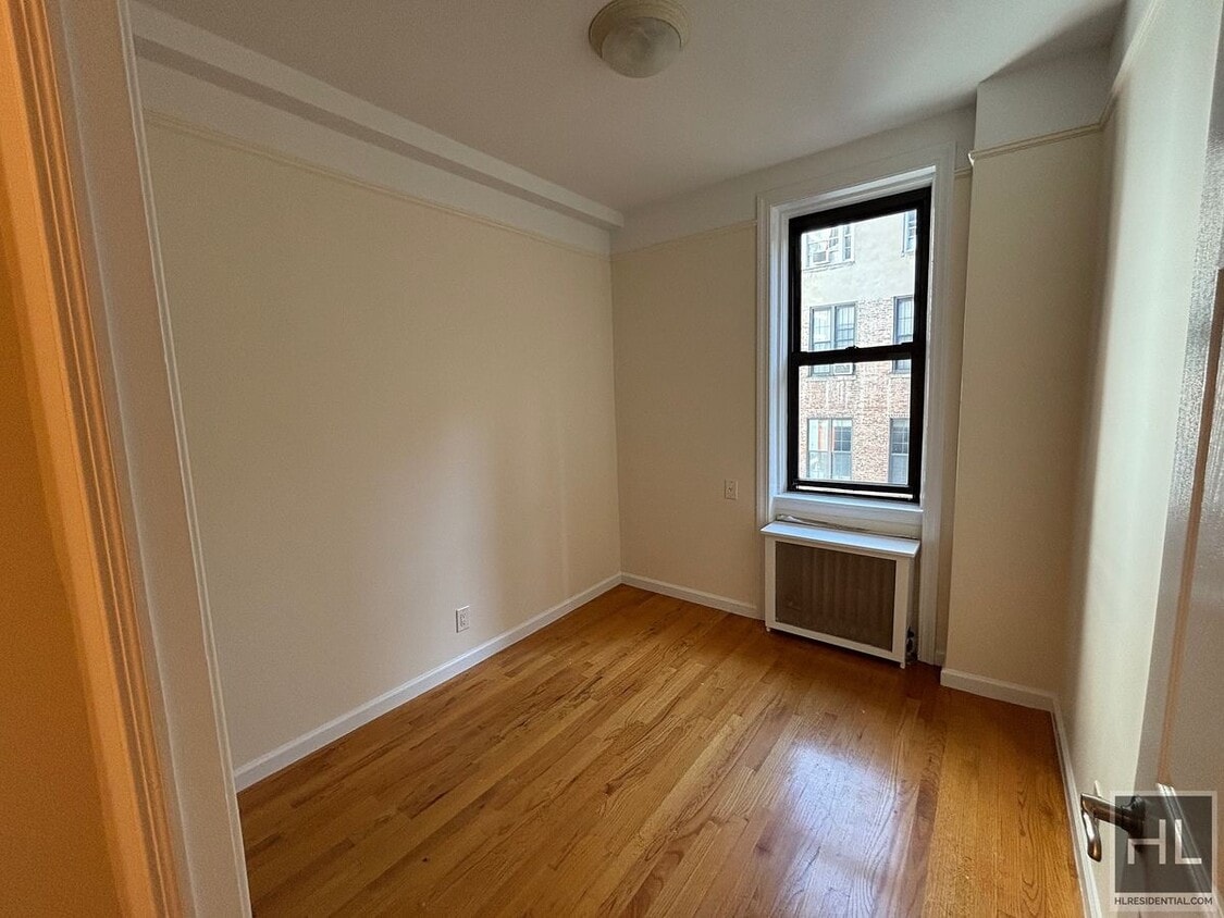 Primary Photo - WEST 45 STREET