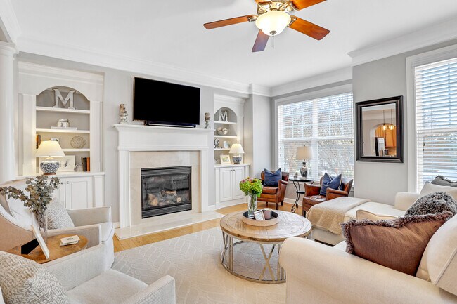 Building Photo - 2122 Cobblestone Cir NE