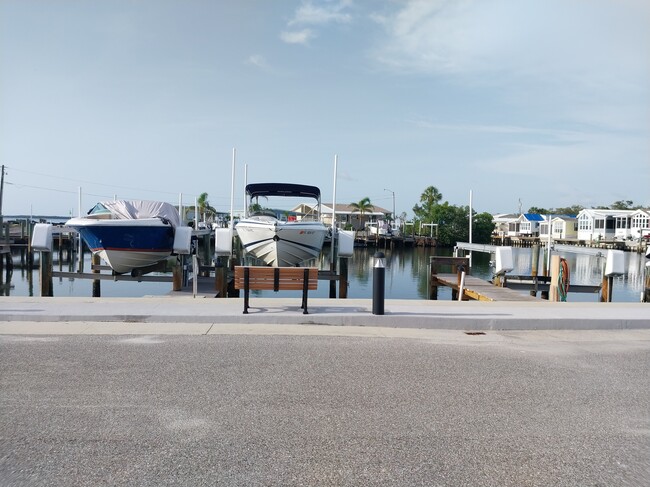 Photo - 14 Basin St Apartment