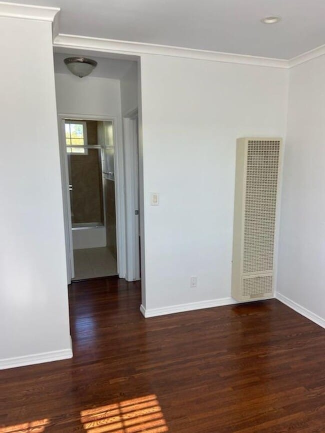 Foto del edificio - 5213 W 120th St