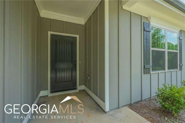 Building Photo - 8765 Bay Dr