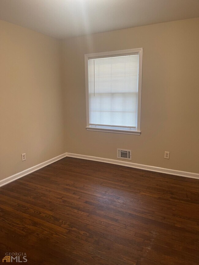 Foto del edificio - 808 S Nottingham Rd