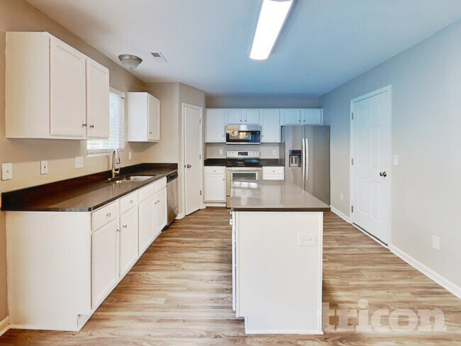 Building Photo - 1650 Coryton Way