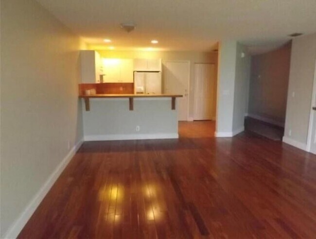 Foto del edificio - 5267 Pine Meadows Rd