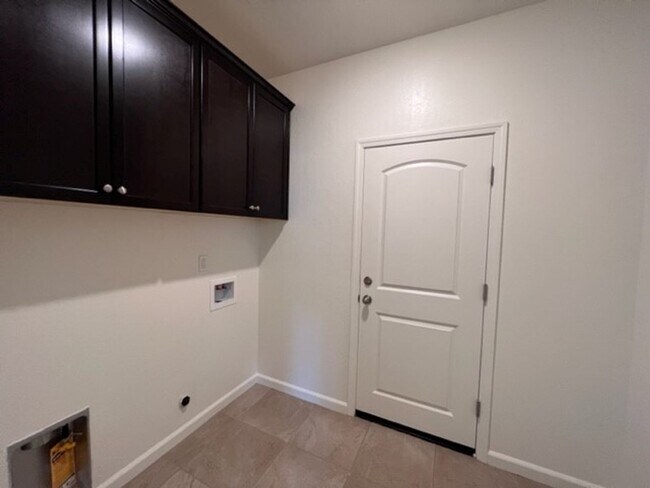 Foto del edificio - Coming Soon!