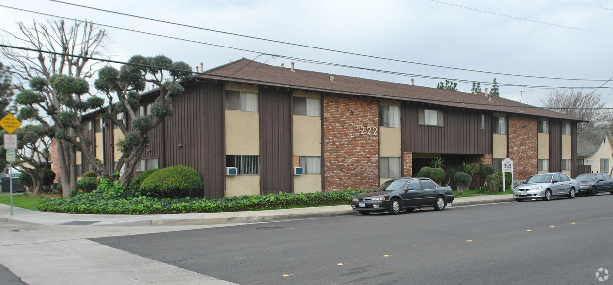 Primary Photo - 222 W McKinley Ave