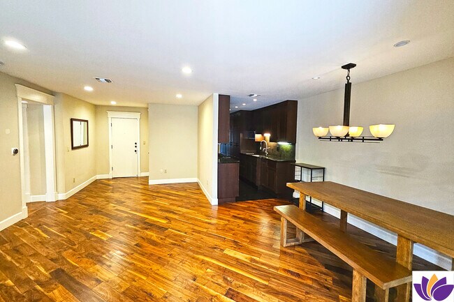 Foto del edificio - 382 E California Blvd