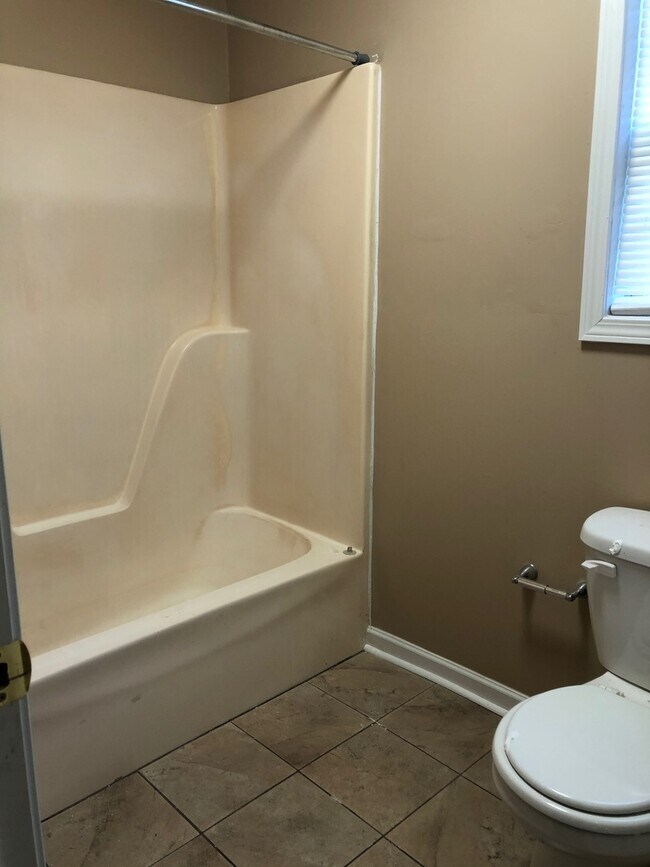 Foto del edificio - 501 N Bradford Ave