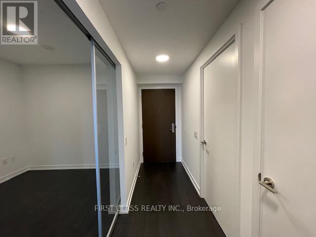 Building Photo - 39 Roehampton Ave