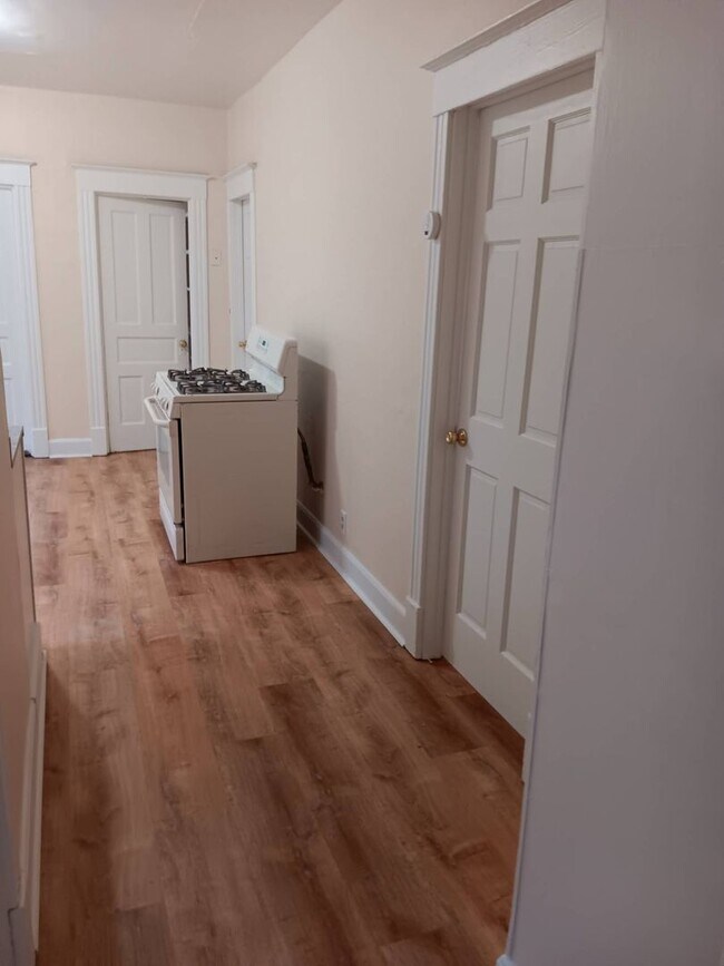 Building Photo - 3405N10thJ