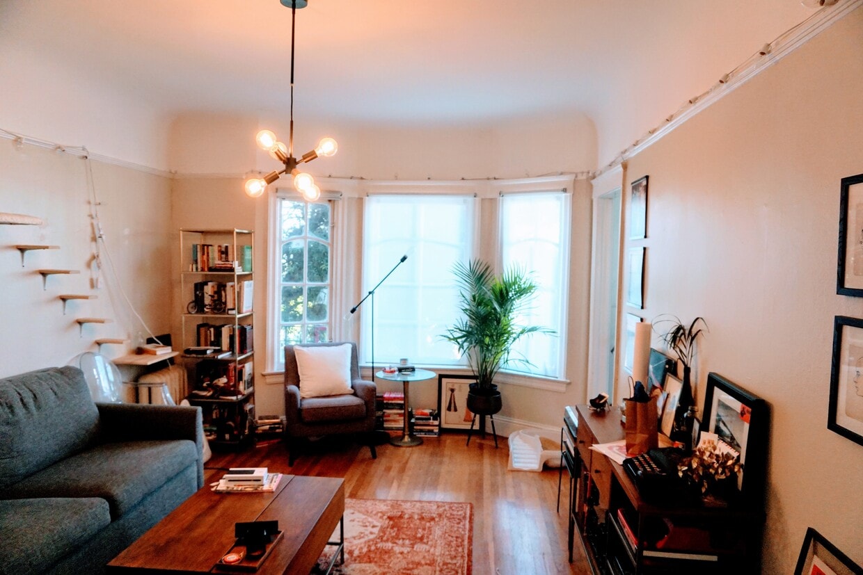 Primary Photo - 350 Laguna St