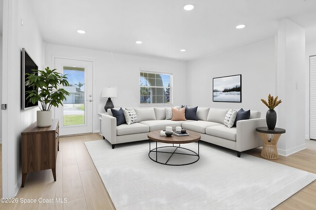 Building Photo - 2076 Abalone Ave