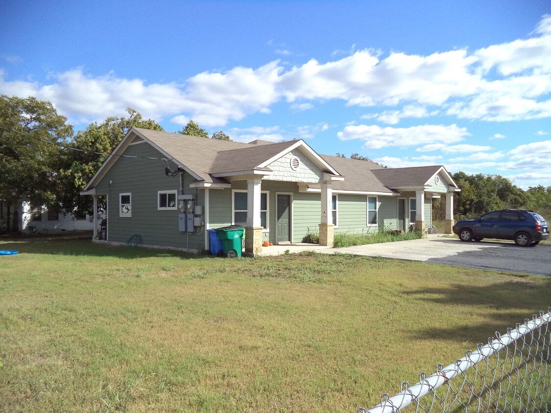 Primary Photo - 1229 Jefferson Ave
