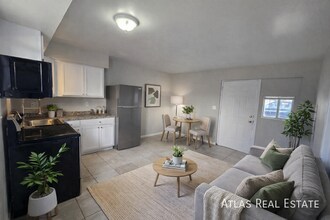 Building Photo - 757 E Millett Ave