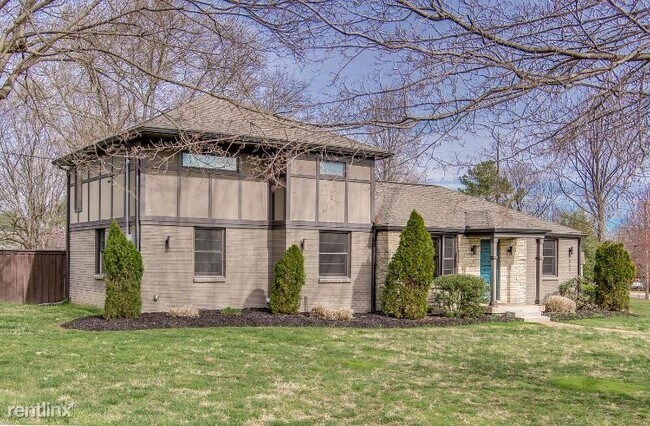 Foto del edificio - 4 br, 2 bath House - 800 Newhall Drive