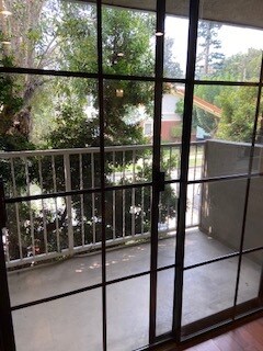 balcony off living r00m - 10481 Riverside Dr