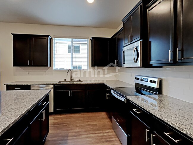 Foto del edificio - 19215 17th Ave Ct E