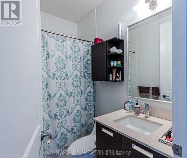 Building Photo - 21 Balmuto St