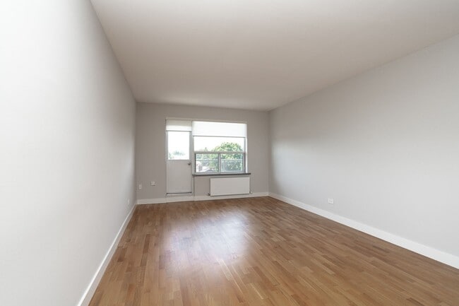 Building Photo - 111 Lawton Blvd