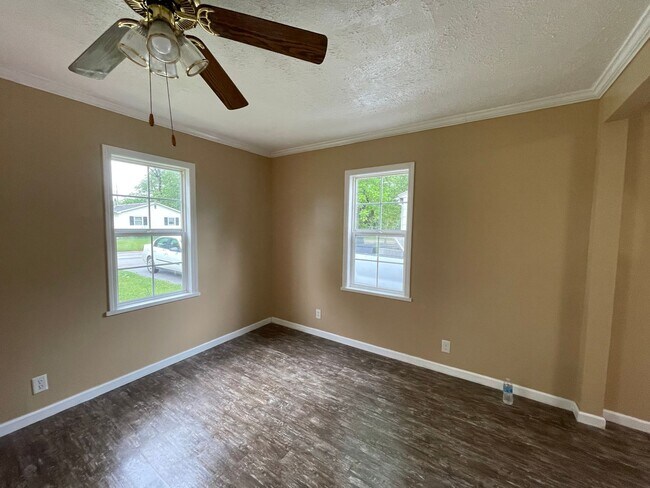 Foto del edificio - Spacious 2-Bedroom Home!