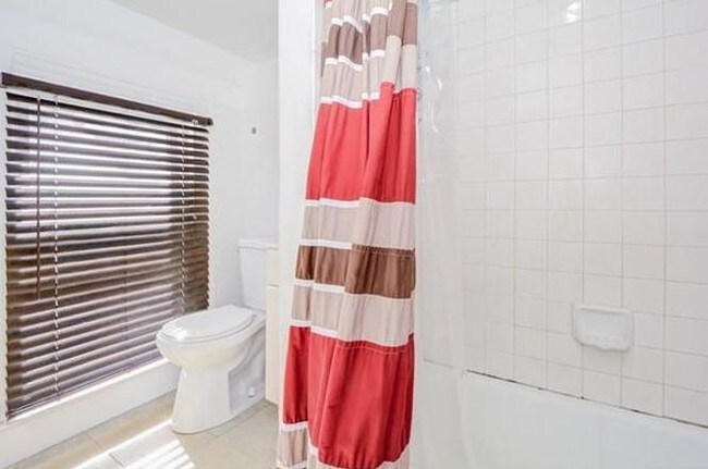 baño2 - 16 Falkland St