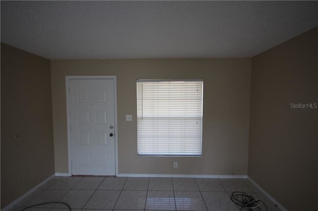 Building Photo - 701 Royal Palm Dr
