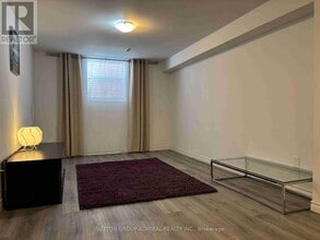 Building Photo - 113 Hurst Dr