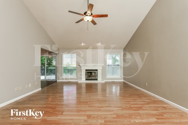 Building Photo - 7482 Pierside Dr