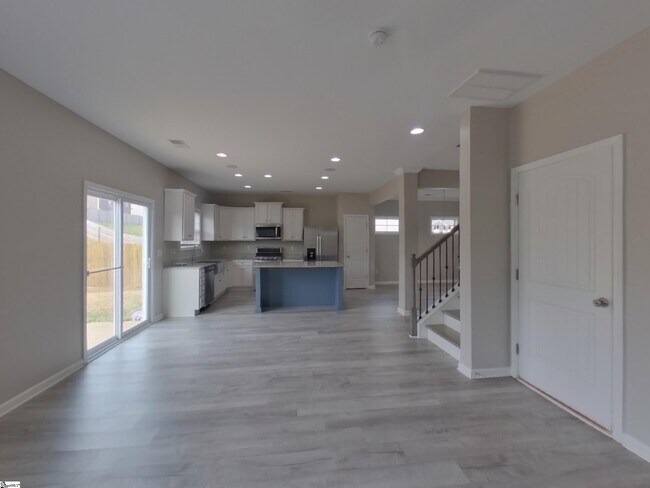 Building Photo - 629 Grantleigh Dr