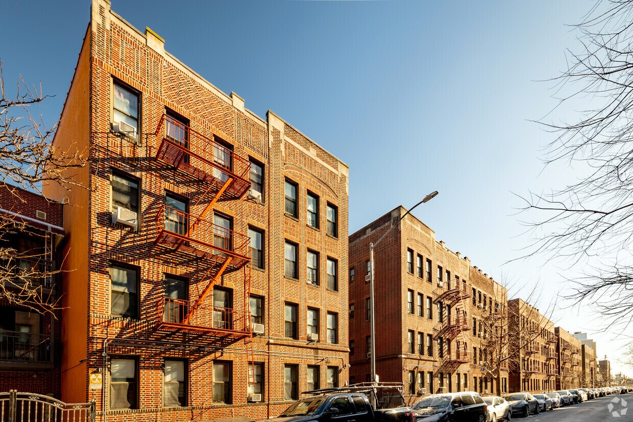 3525-3535 95th Street - 3525-35-35 95th St