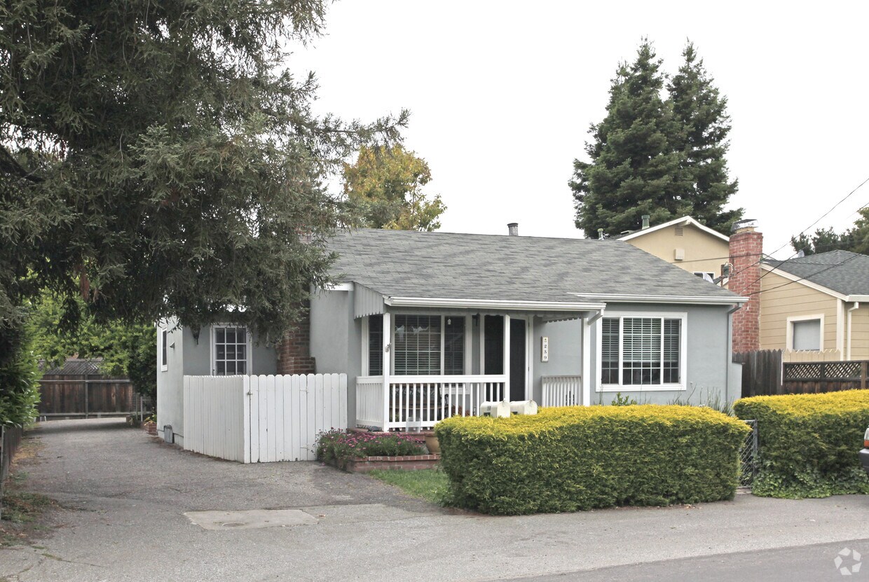 Primary Photo - 259 Encina Ave