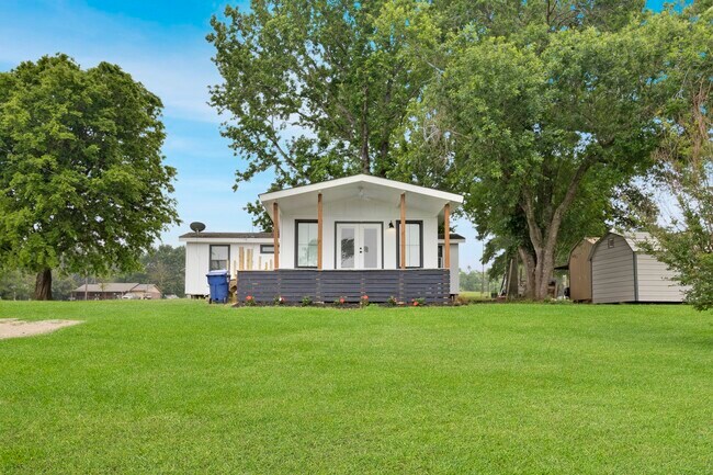 Foto del edificio - 110 Lakeview Shores Dr