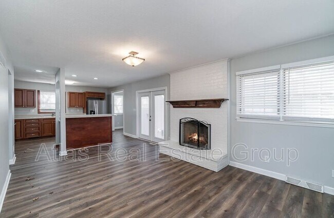Building Photo - 6404 NW Nodaway Dr