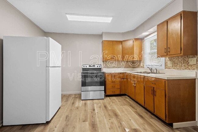 Building Photo - 20 Greenbush Ct