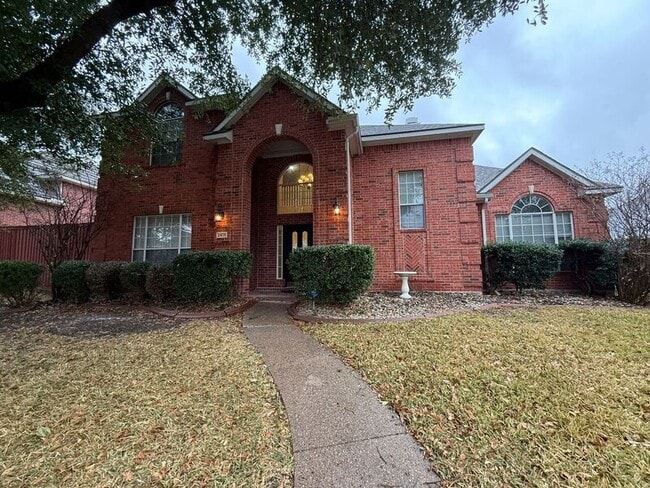 Photo - 2405 Hopkins Dr House