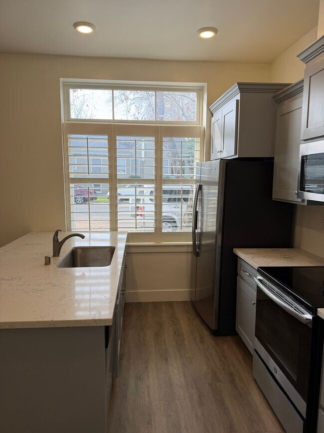 Foto del edificio - 303 U St