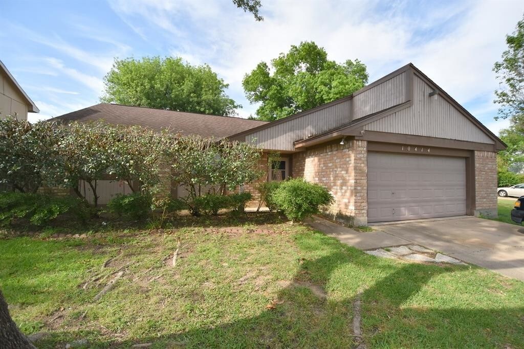 Primary Photo - 10414 Clear Cove Ln