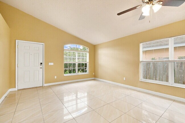 Foto del edificio - 1243 Dunbar St
