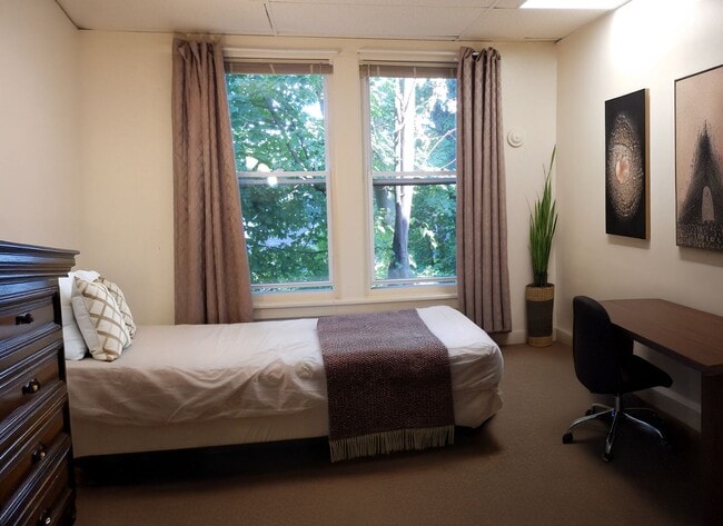 Foto del edificio - 113 Comstock Pl