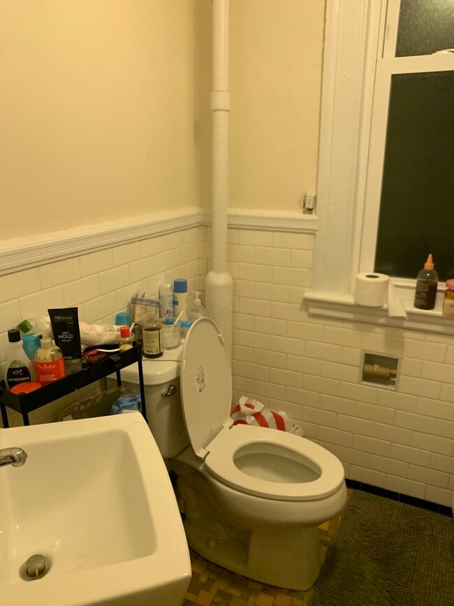 Foto del edificio - 885 Massachusetts Ave