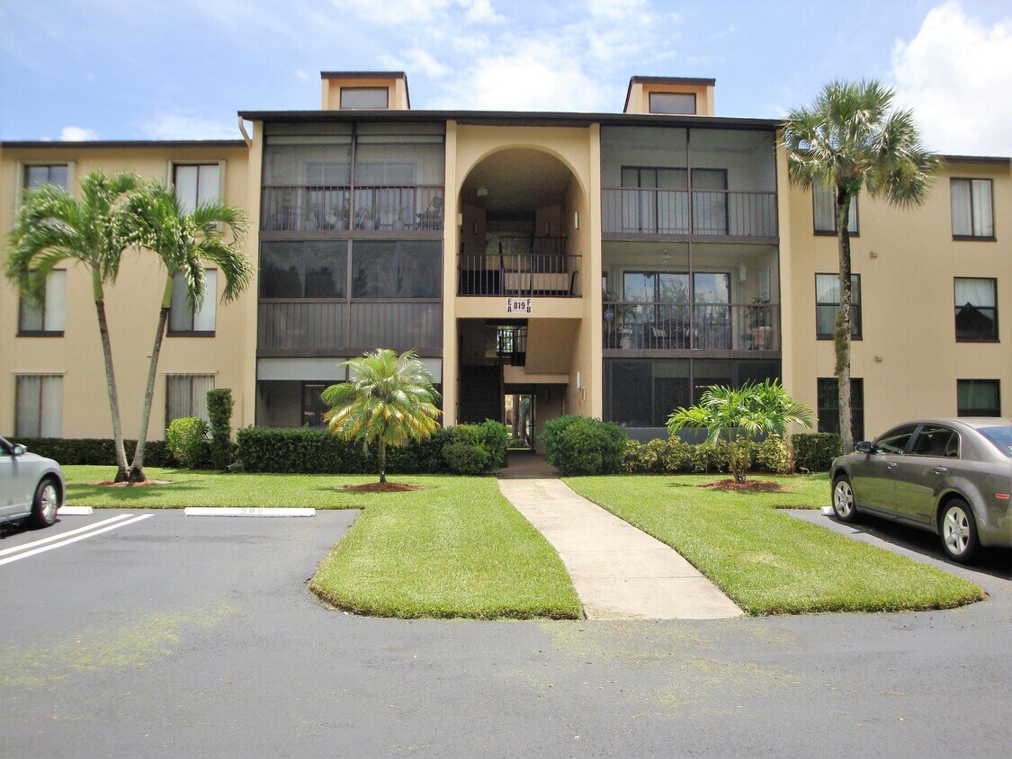 819 Sky Pine Way Unit A2, Greenacres, FL 33415 Condo for Rent in