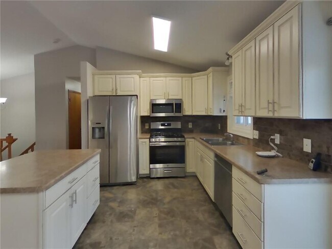 Foto del edificio - 3967 156th St W